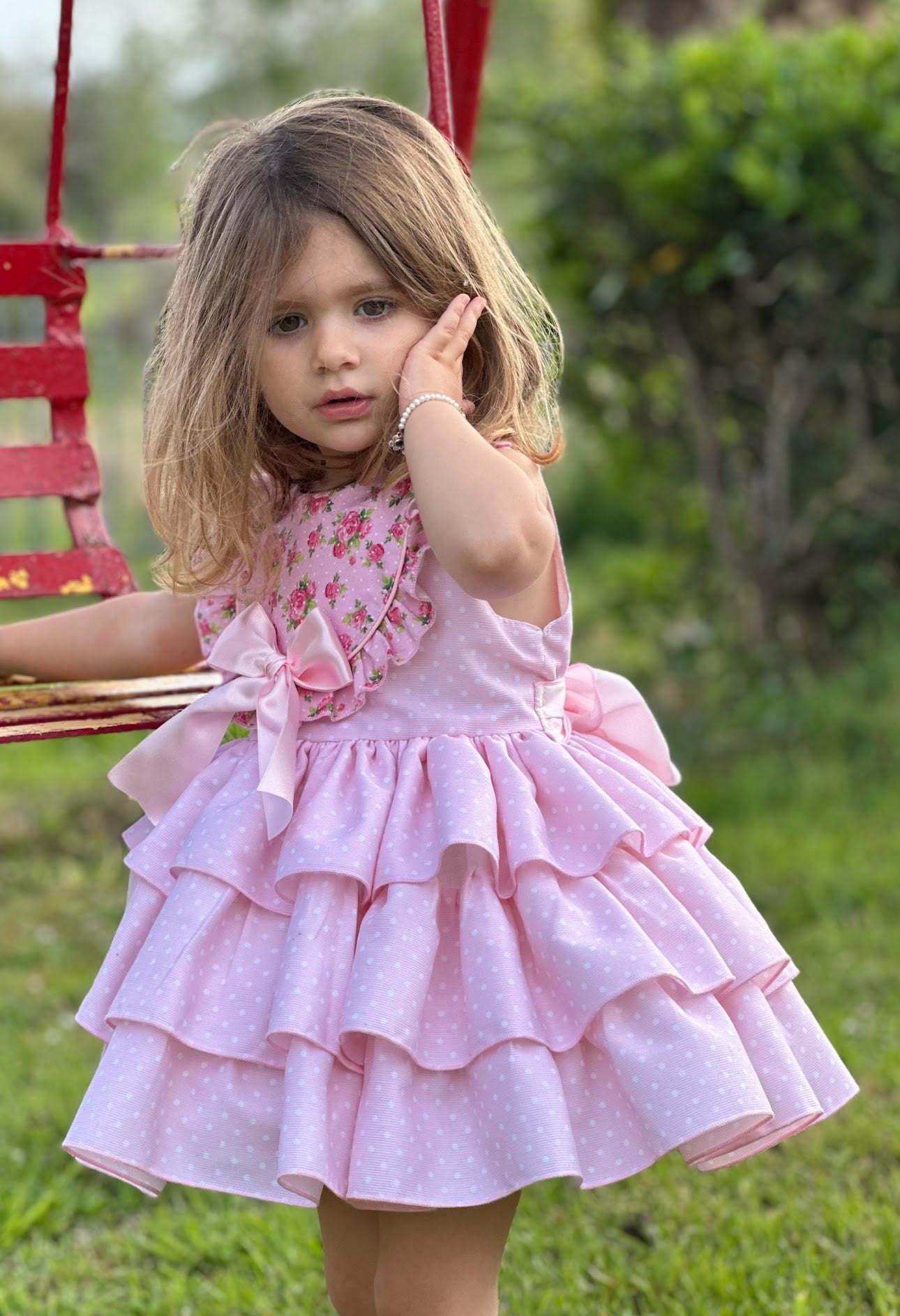 VE25-25 Pink Polka Dot Puffball