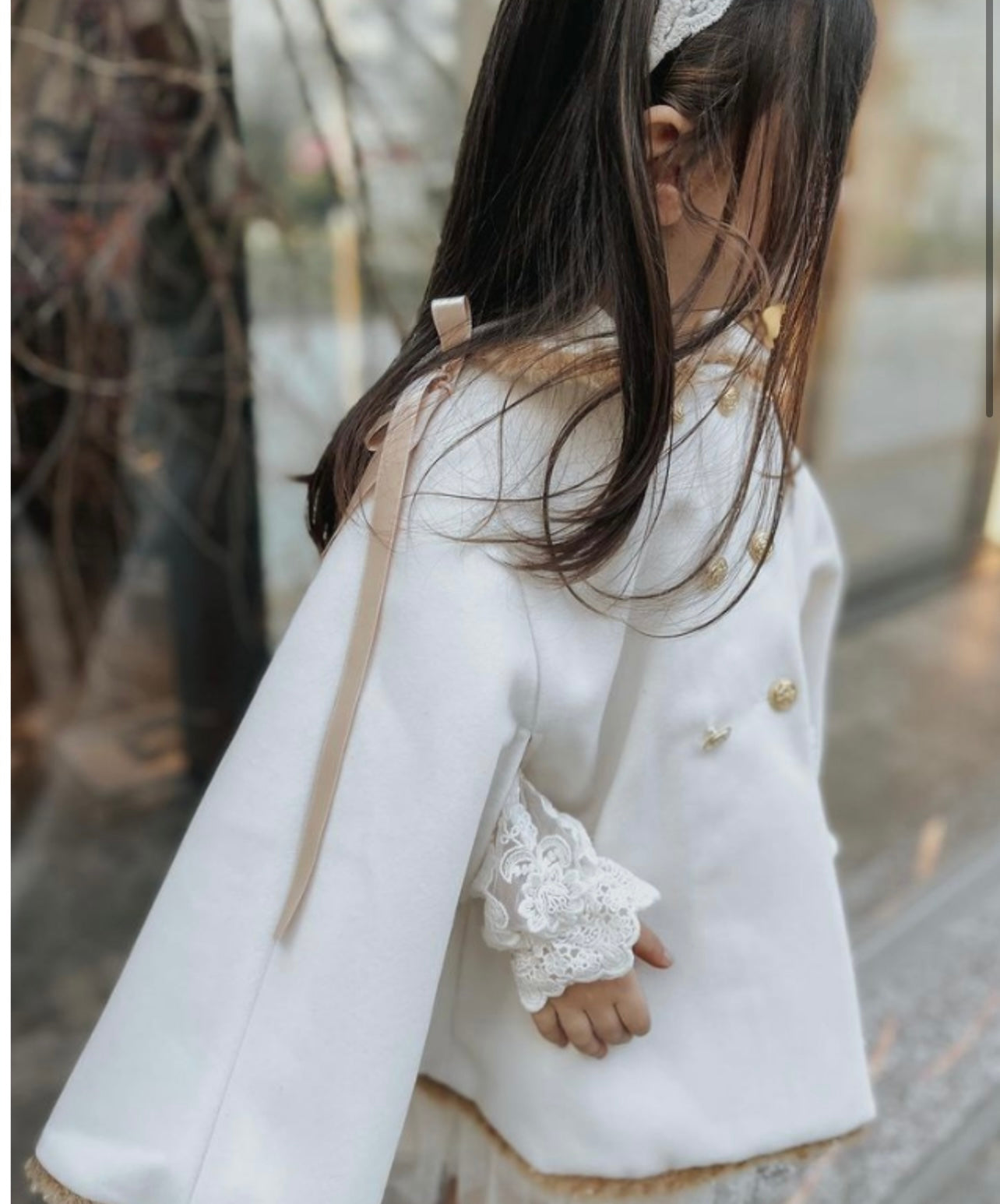 Cream Cloak