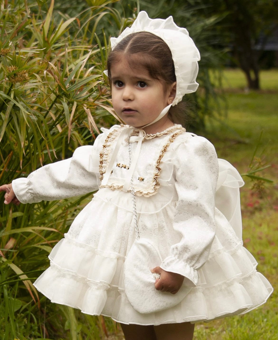 Cream Lace Puffabll Dress