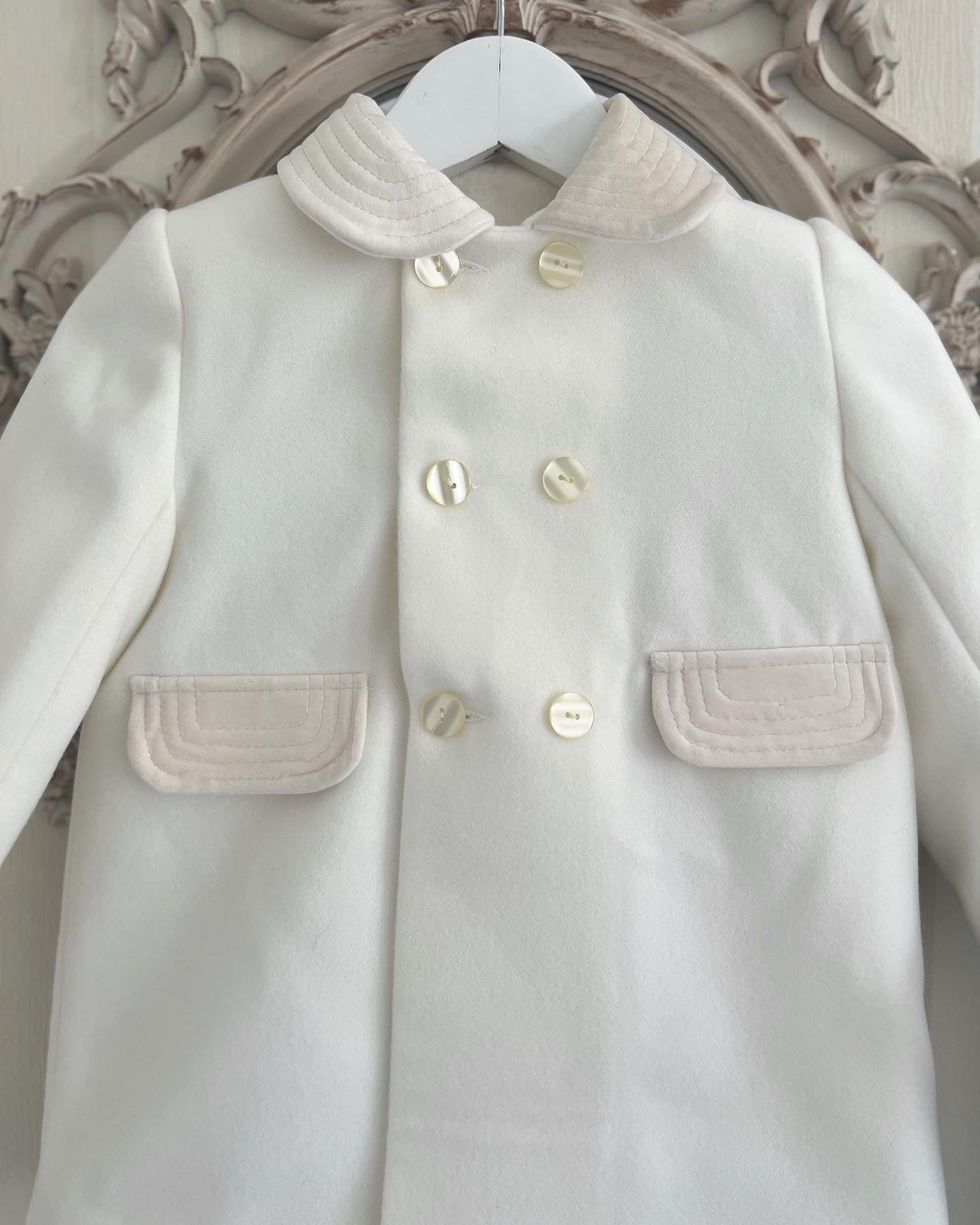 IN23-35 Classic style boys coat