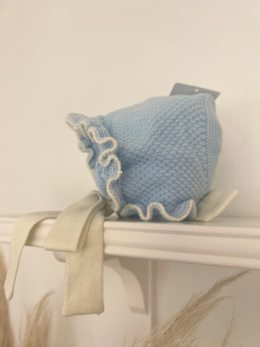Baby blue & cream bonnet